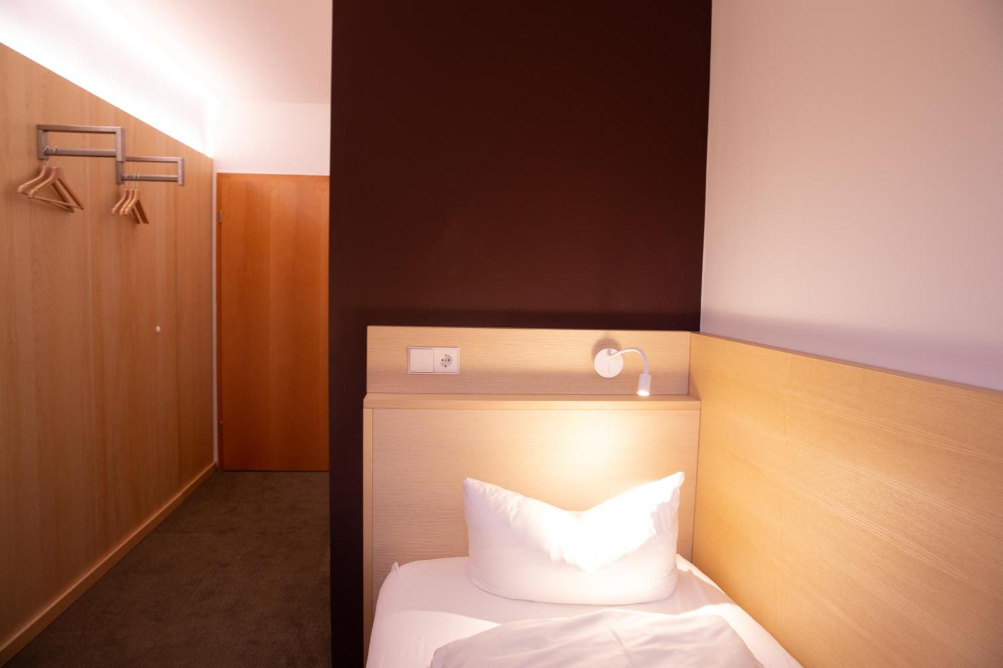 Superior Single Room,1521777064:JPEG